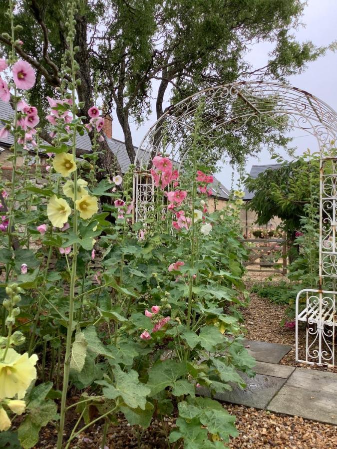 Hollyhock Cottage, Clematis Cottages, Stamford Exterior foto